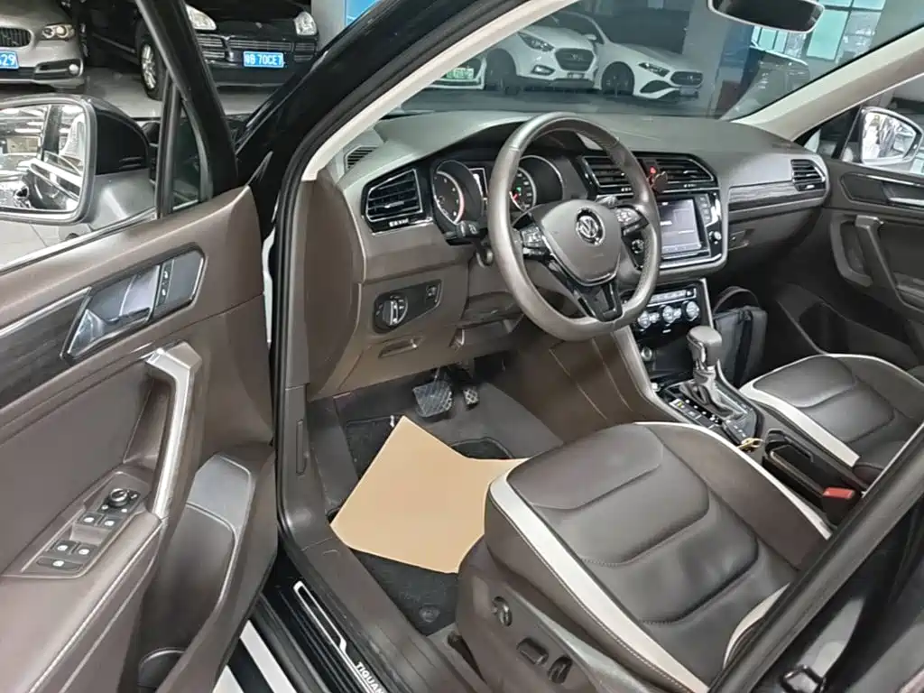 Volkswagen Tiguan L 2018 — фото 16