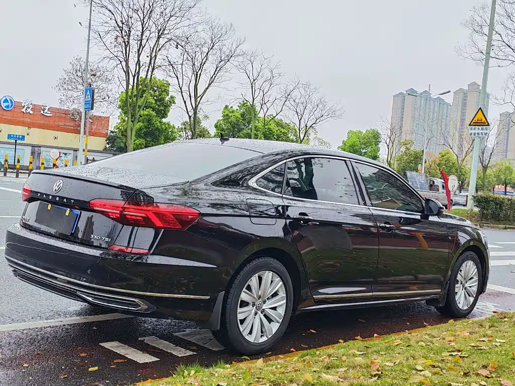 Volkswagen Passat 2019 — фото 11