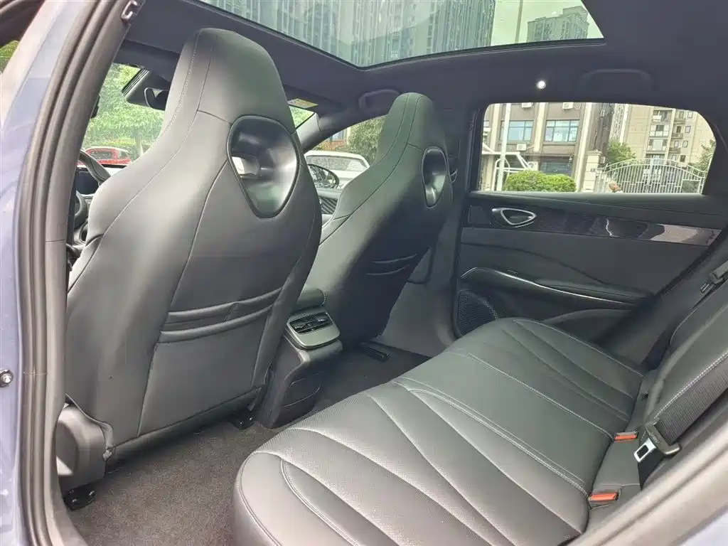 BYD Seal 2025 — фото 4