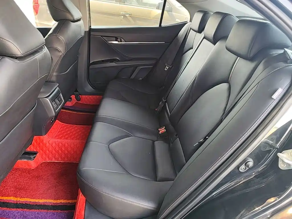 Toyota Camry 2022 — фото 17