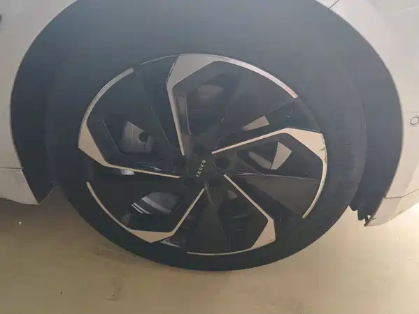 Zeekr 001 2022