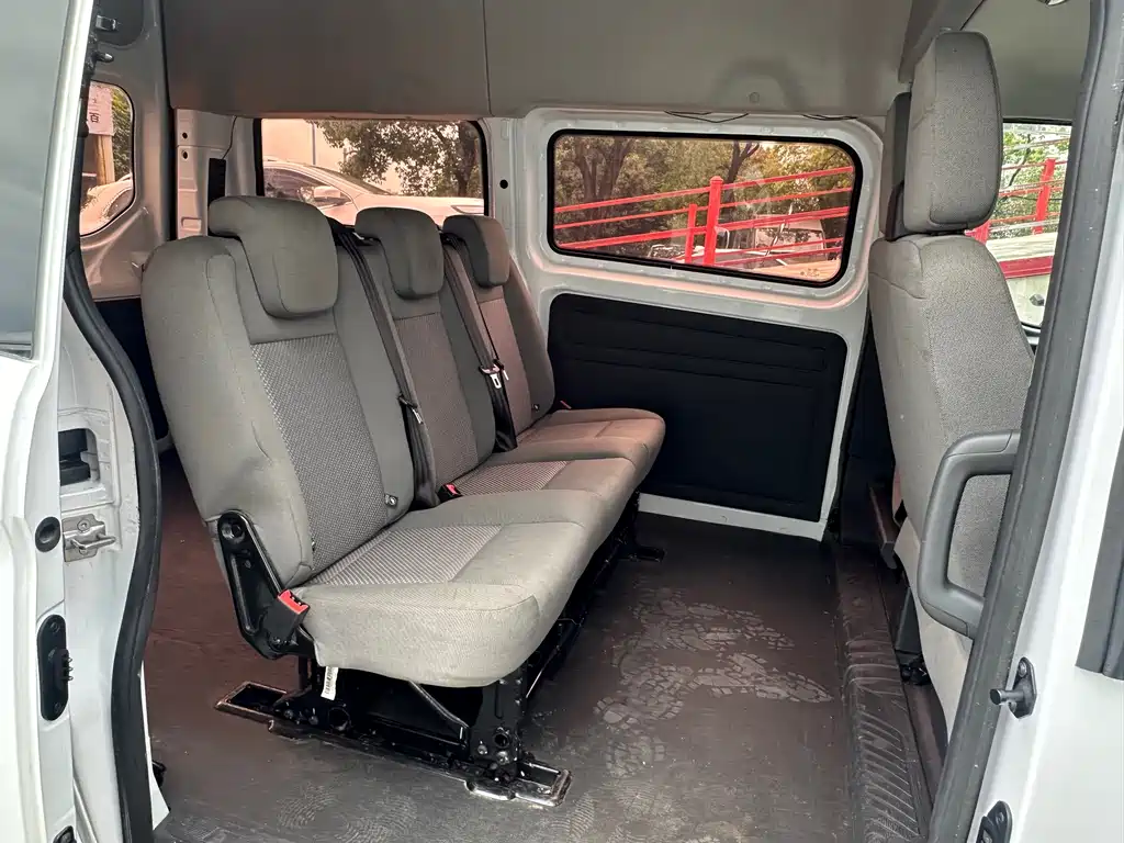 Ford Transit 2019 — фото 14