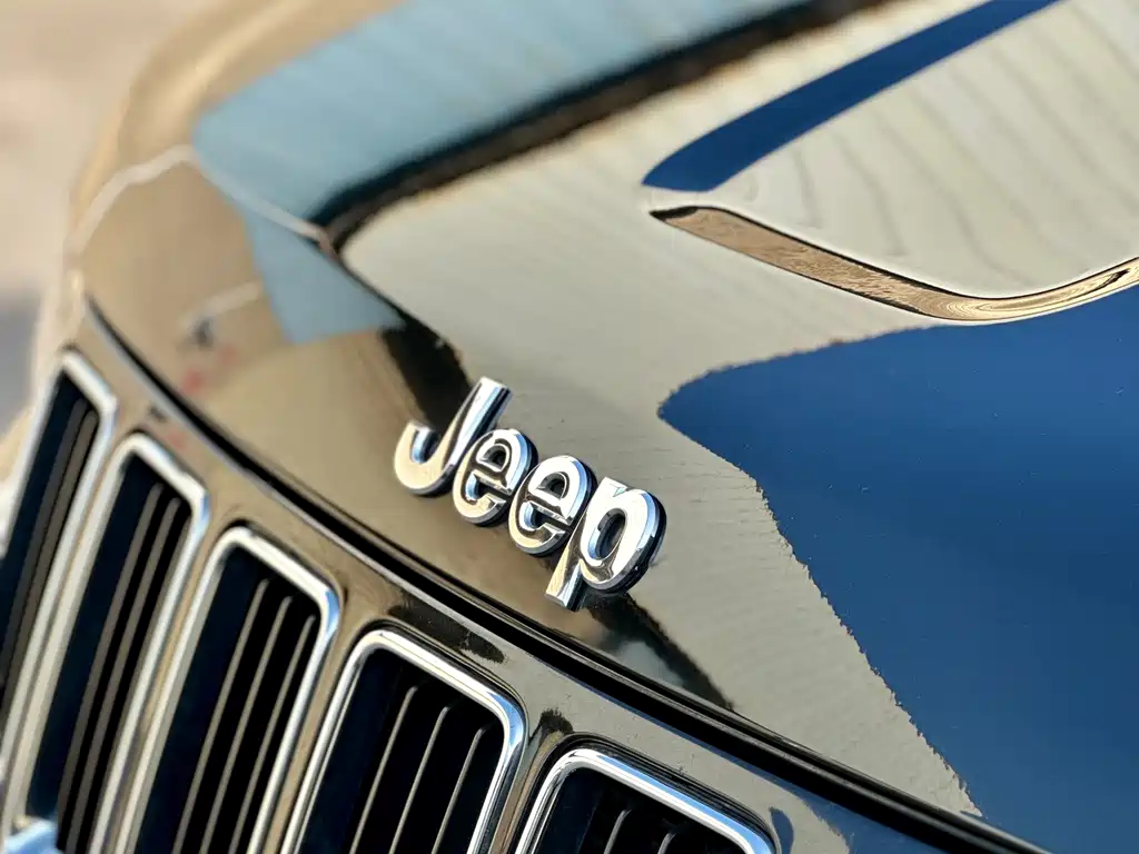 Jeep Grand Cherokee 2014 — фото 19