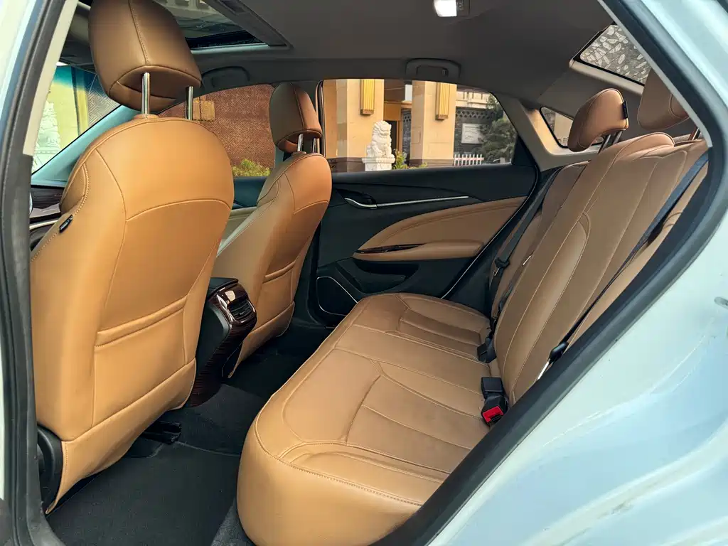 Buick Excelle 2018 — фото 10