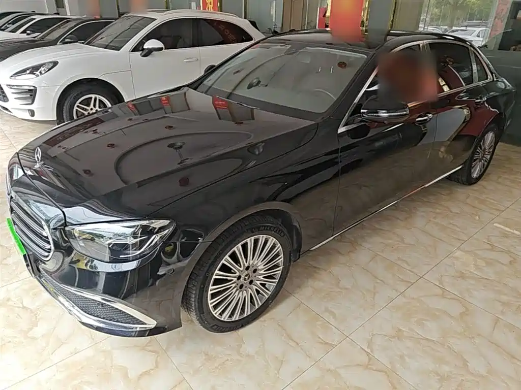 Mercedes-Benz E-Class 2023 — фото 1
