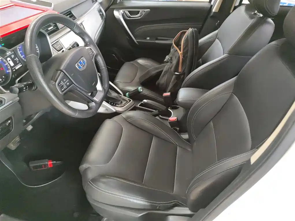 Geely Vision X3 2019 — фото 15