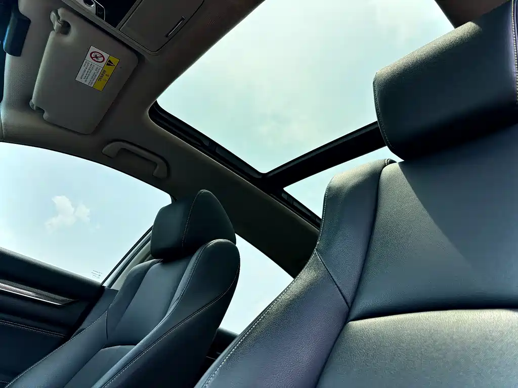 Honda Accord 2023 — фото 13