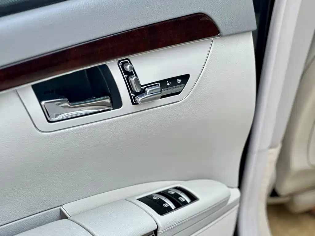 Mercedes-Benz S-Class 2010 — фото 44