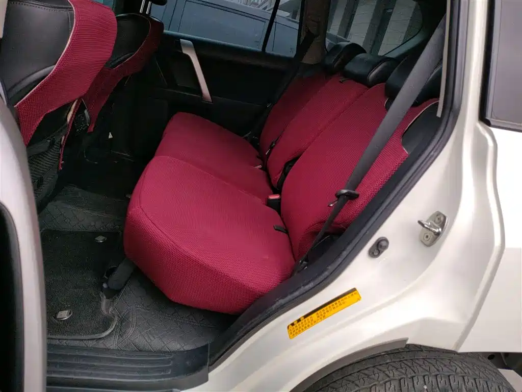 Toyota Prado 2015 — фото 13
