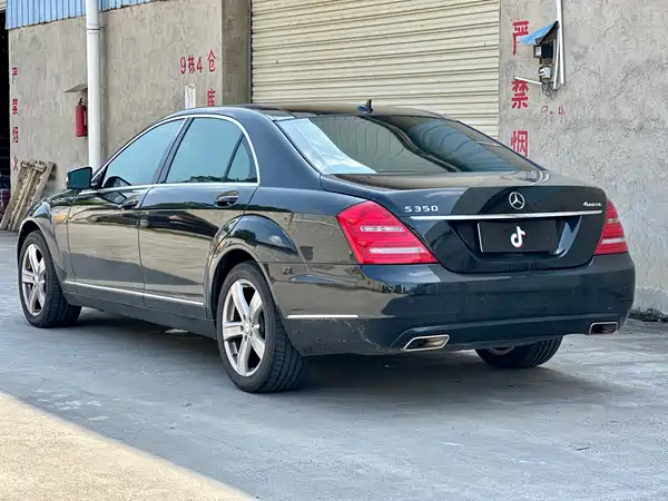 Mercedes-Benz S-Class 2010