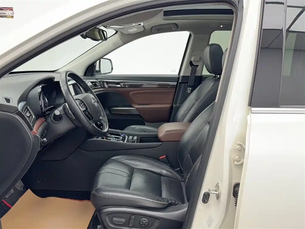 GAC Motor Trumpchi GS8 2017 — фото 15