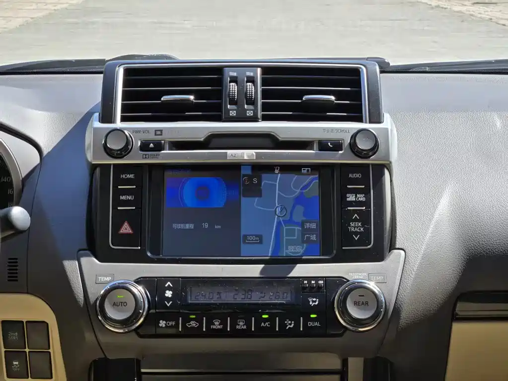 Toyota Prado 2018 — фото 11