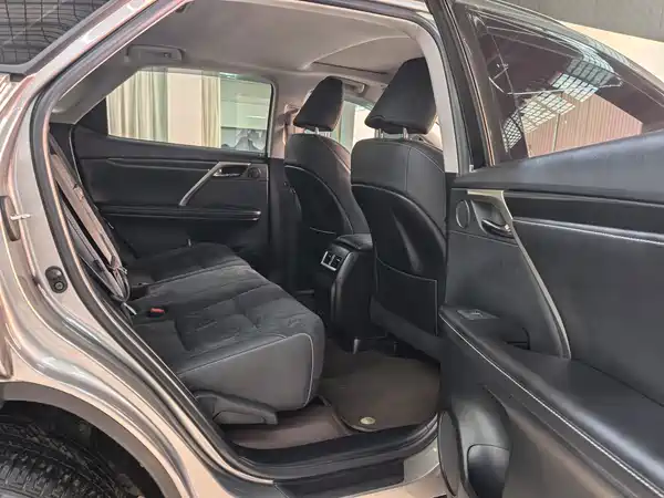 Lexus RX 2022