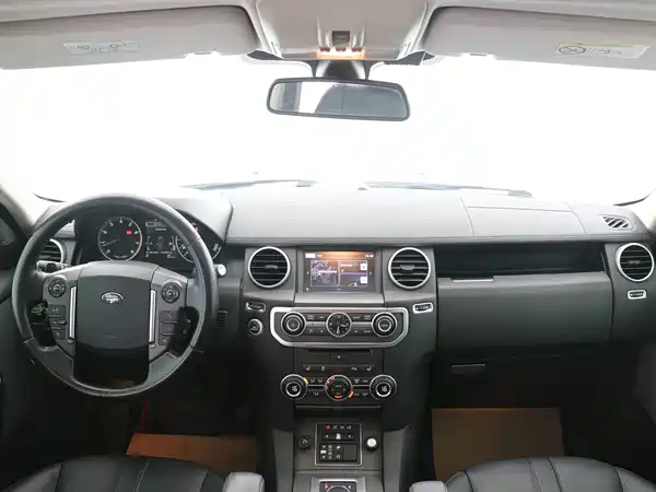 Land Rover Discovery 2016