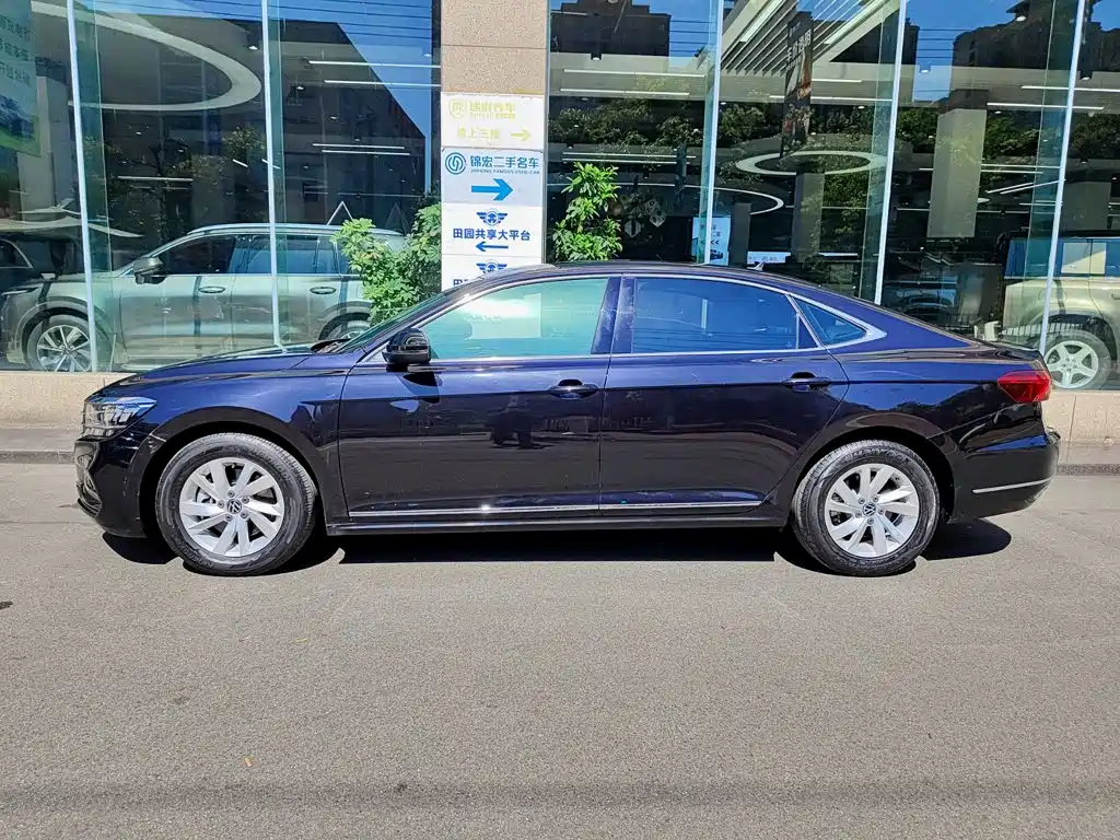 Volkswagen Passat 2022