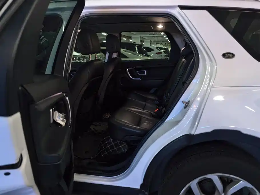 Land Rover Discovery Sport 2019 — фото 11