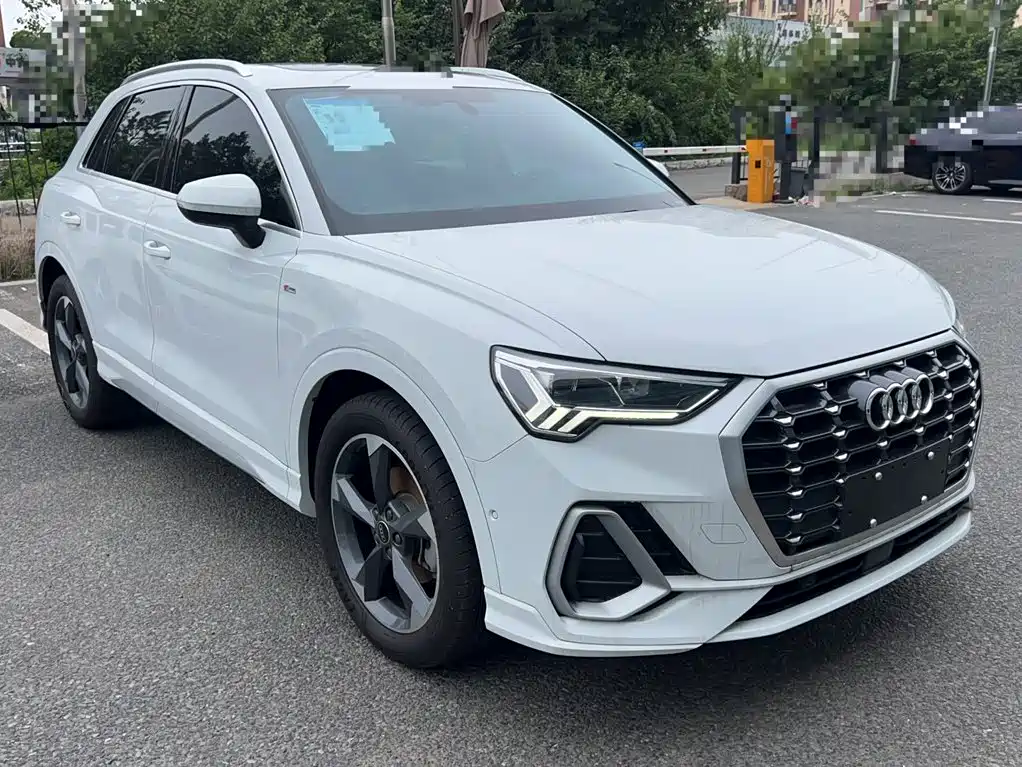 Audi Q3 2023 — фото 11