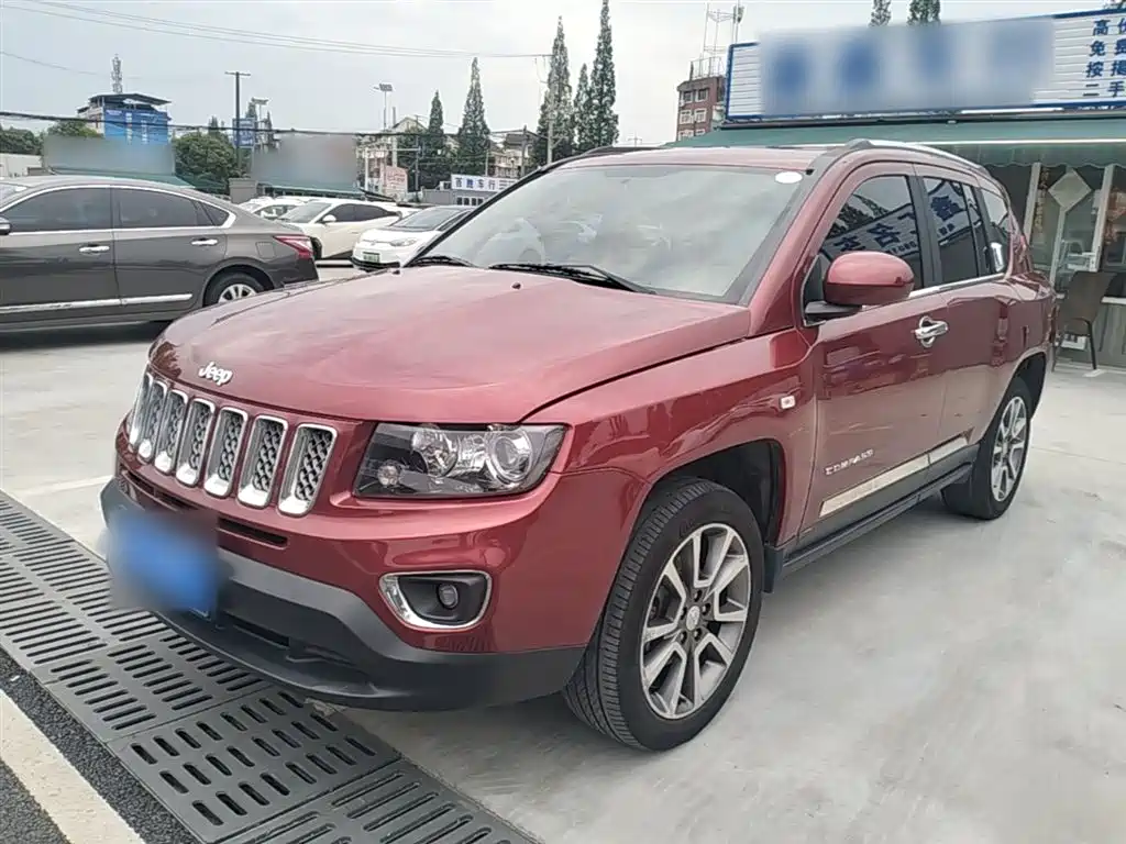 Jeep Compass 2015 — фото 1