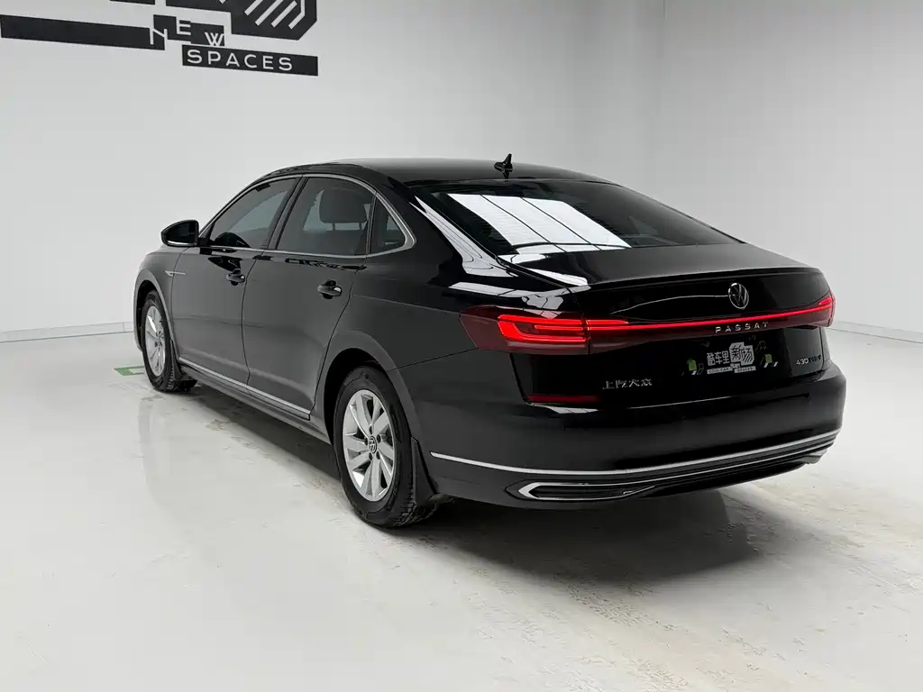 Volkswagen Passat PHEV 2022 — фото 6