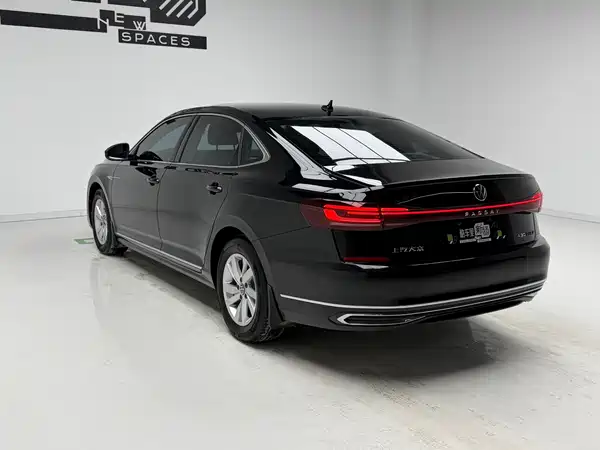 Volkswagen Passat Plug-In Hybrid 2022