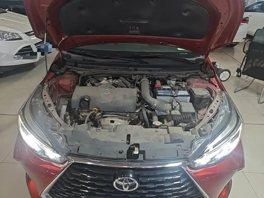 Toyota Yaris L 2023 — фото 20