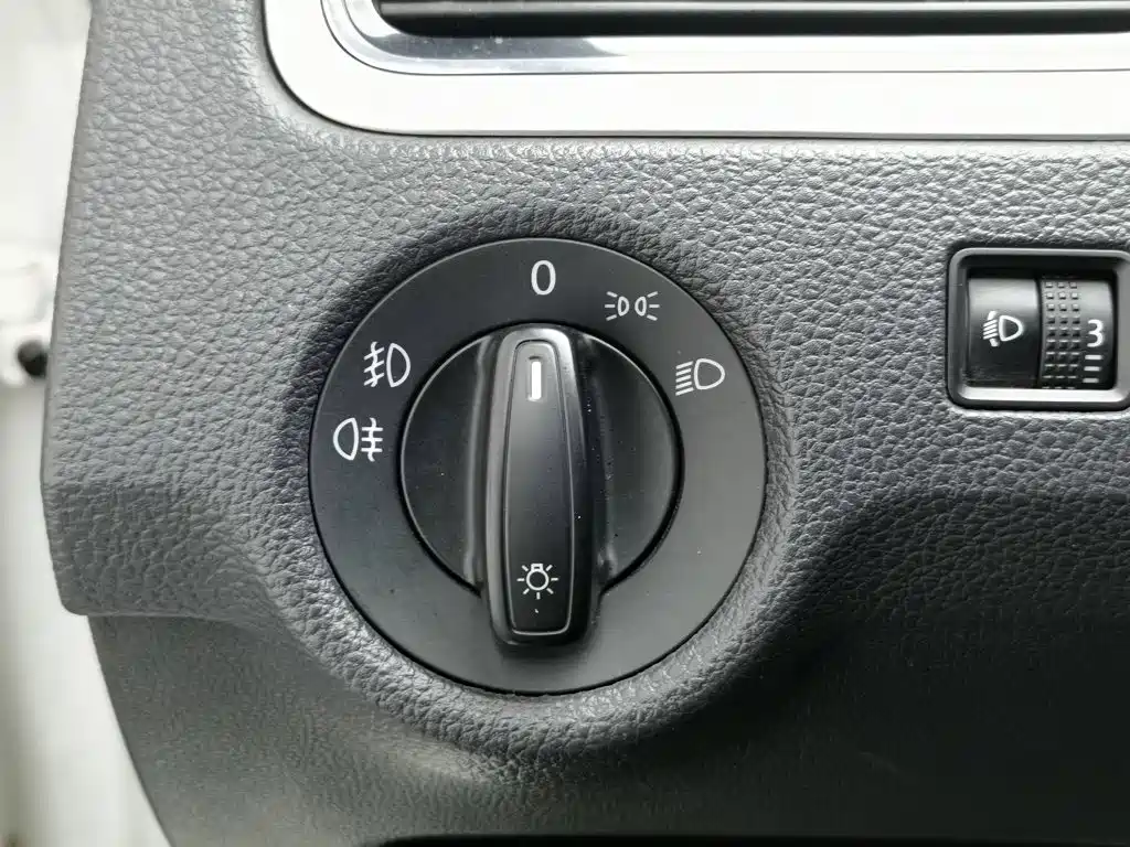 Skoda Rapid 2018 — фото 21