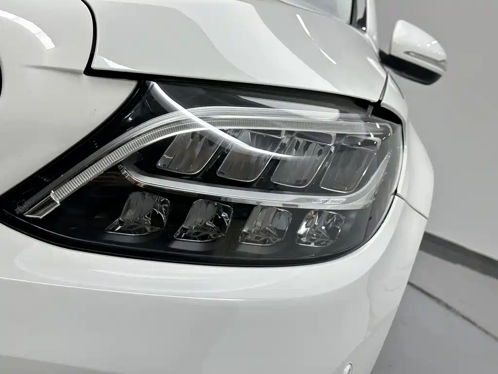 Mercedes-Benz C-Class 2020 — фото 21