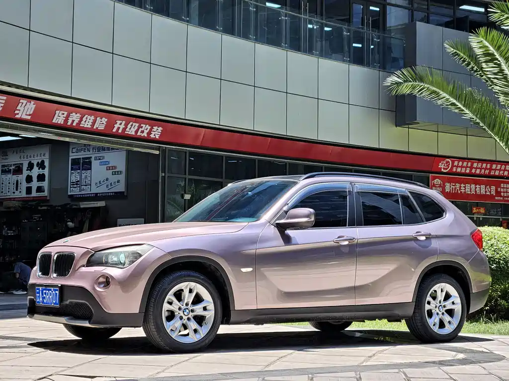 BMW X1 2012 — фото 1