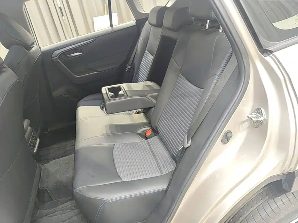 Toyota Wildlander 2021 — фото 17