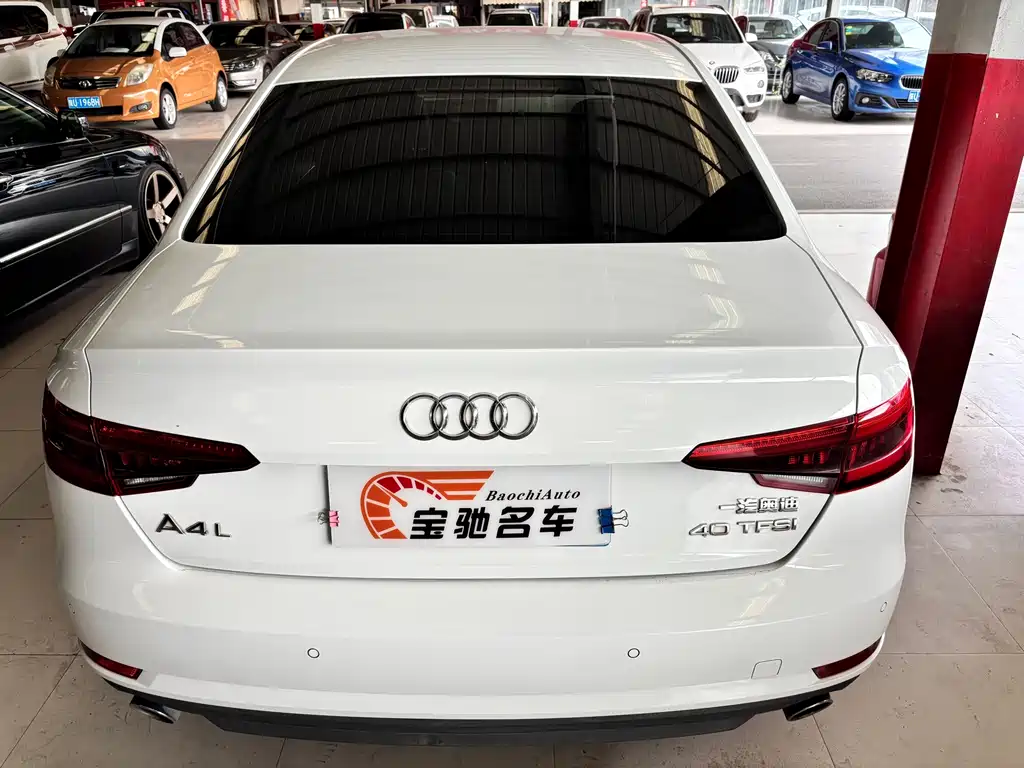 Audi A4L 2017 — фото 13