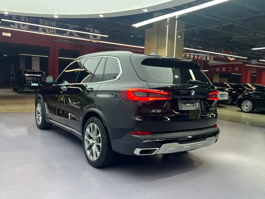 BMW X5 2020 — фото 17