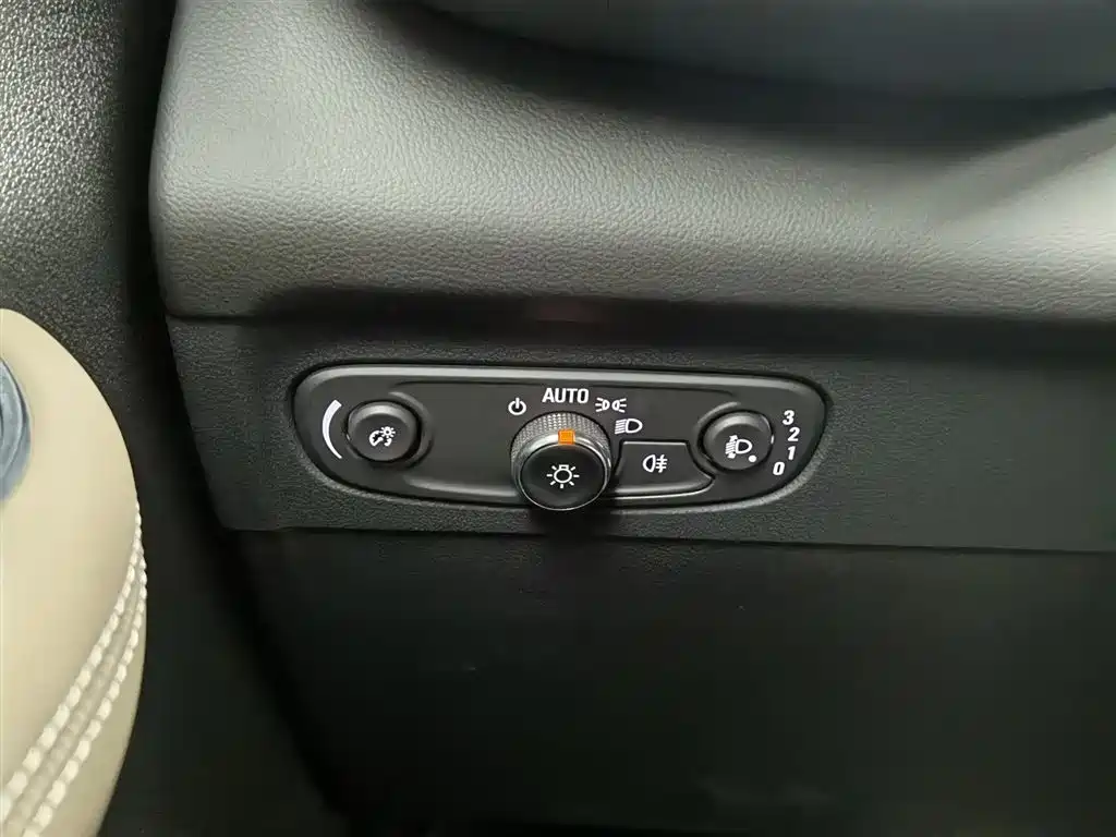 Buick Envision Plus 2024 — фото 21