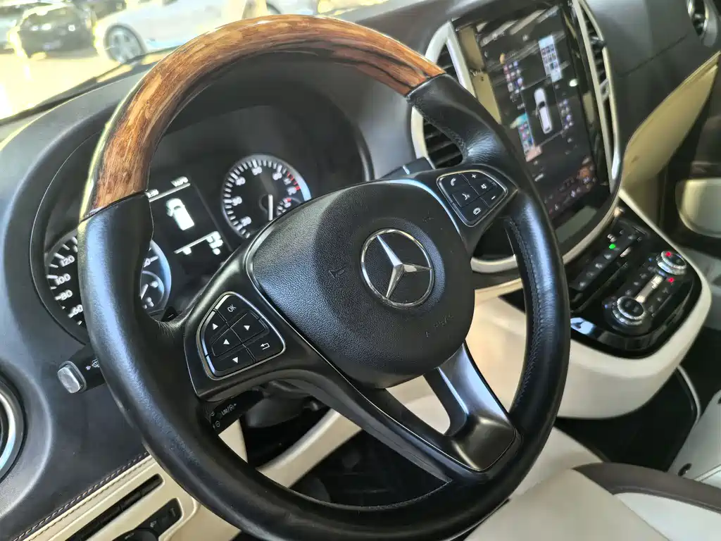 Mercedes-Benz Vito 2018 — фото 6