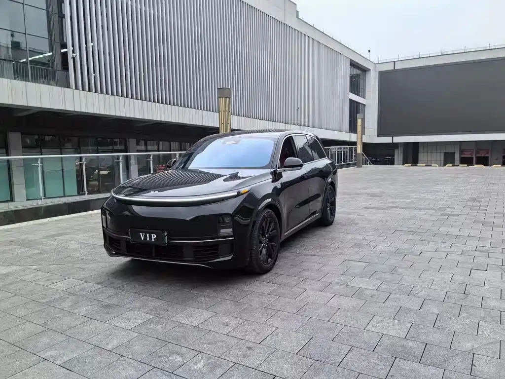 Li Auto Li L8 2023