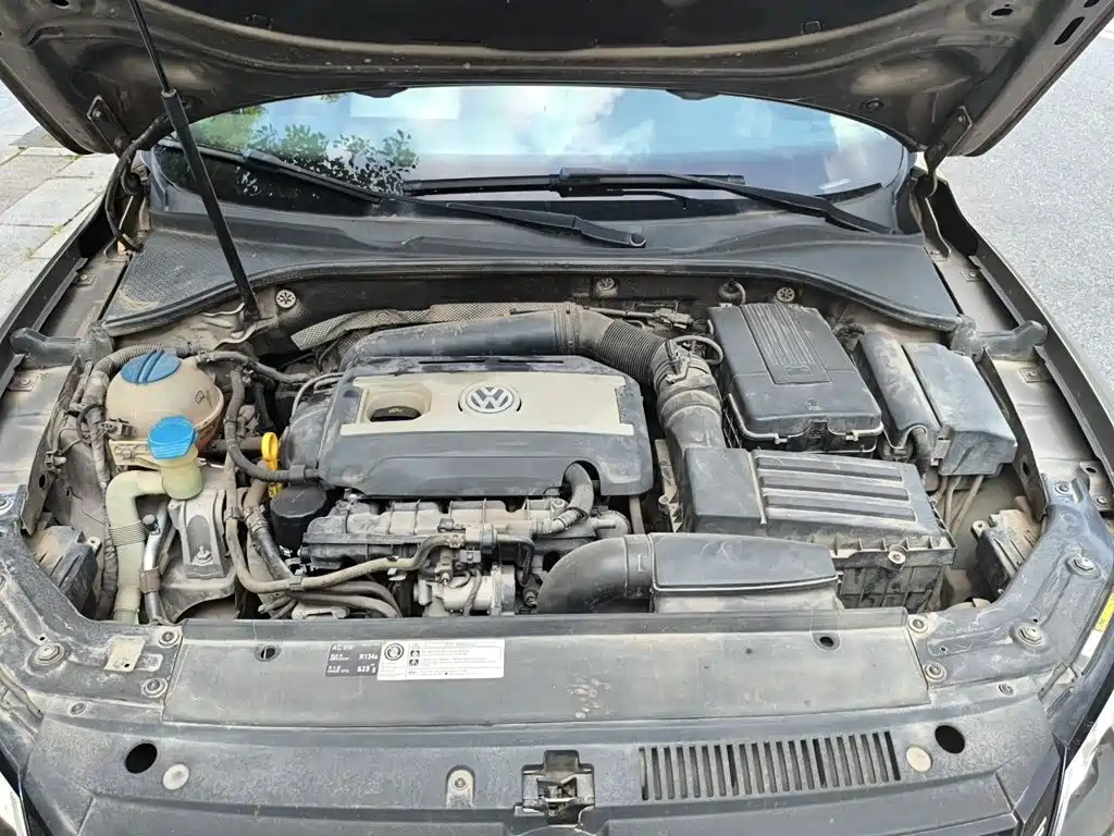 Volkswagen Passat 2015 — фото 11