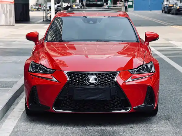 Lexus IS 2017