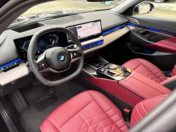 BMW 5 Series 2025