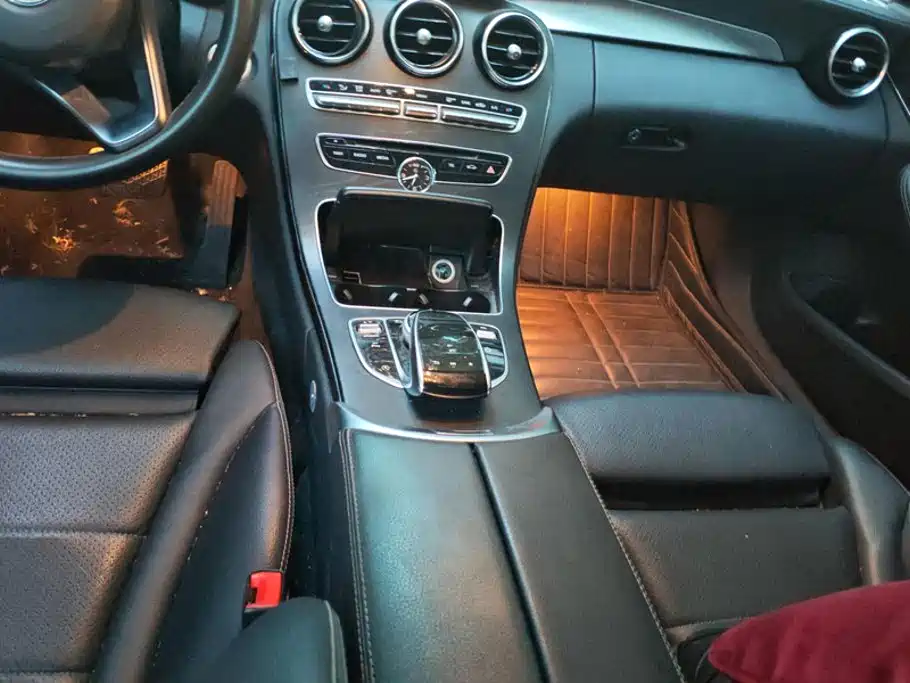 Mercedes-Benz C-Class 2017 — фото 16