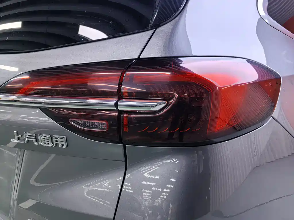 Buick Envision Plus 2022 — фото 13