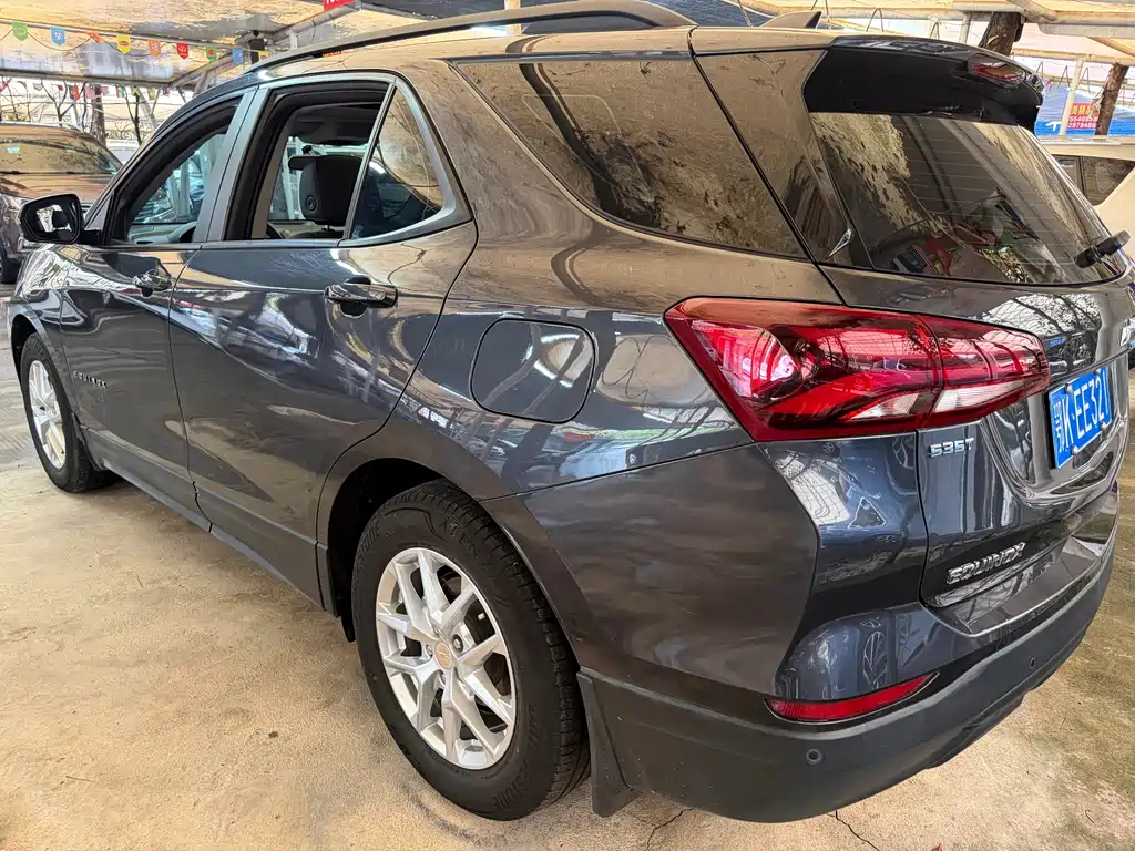 Chevrolet Equinox 2022 — фото 13