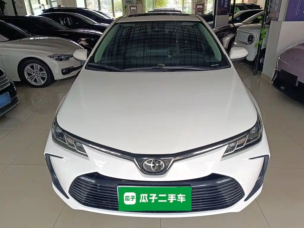 Toyota Corolla 2021 — фото 3