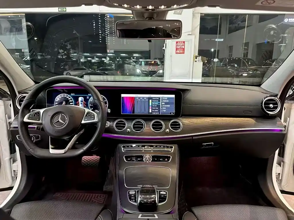 Mercedes-Benz E-Class 2018 — фото 9