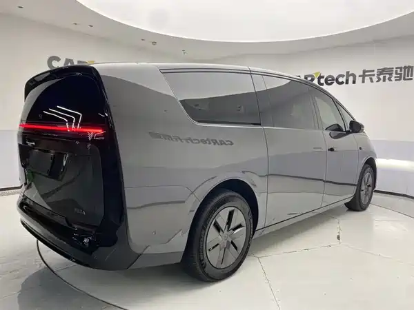 Li Auto MEGA 2025