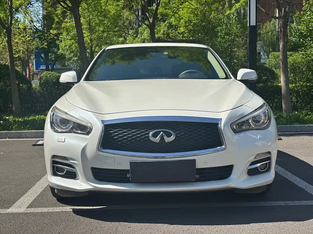 Infiniti Q50L 2017 — фото 2
