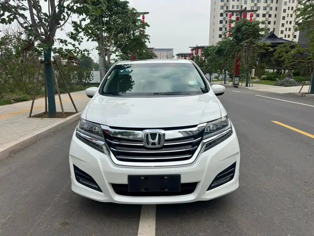 Honda Elysion 2018 — фото 2
