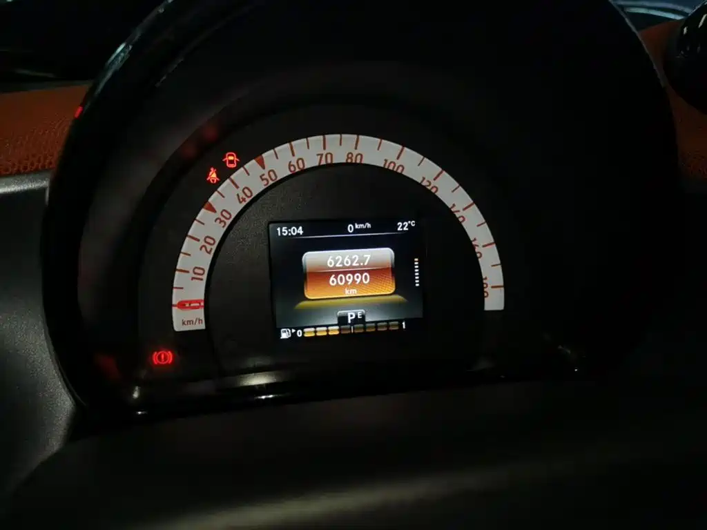 smart Fortwo 2015 — фото 12