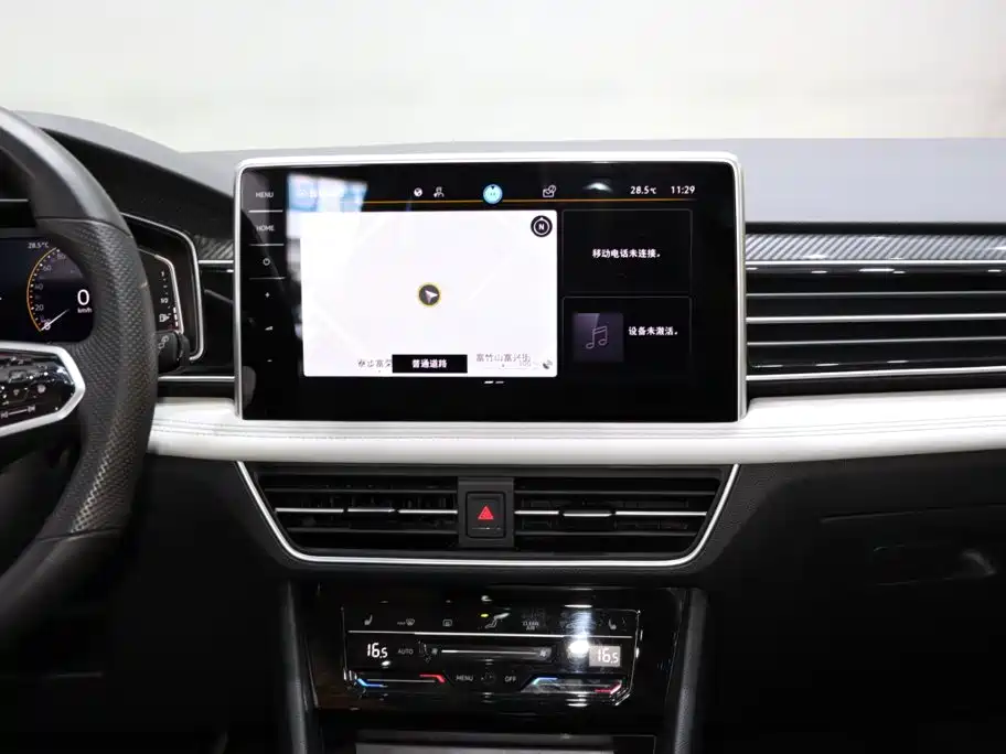 Volkswagen Tiguan L 2023 — фото 14