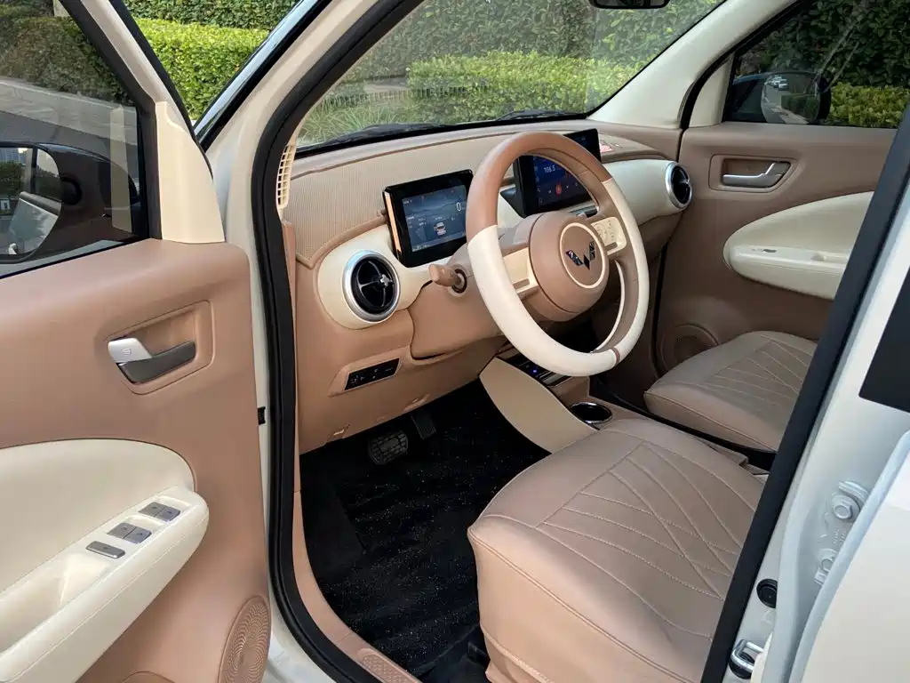 Wuling Hongguang MINIEV 2025