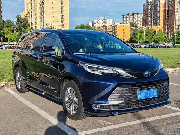 Toyota Sienna 2022