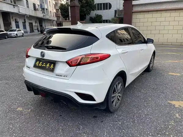 Changan Eado XT 2016